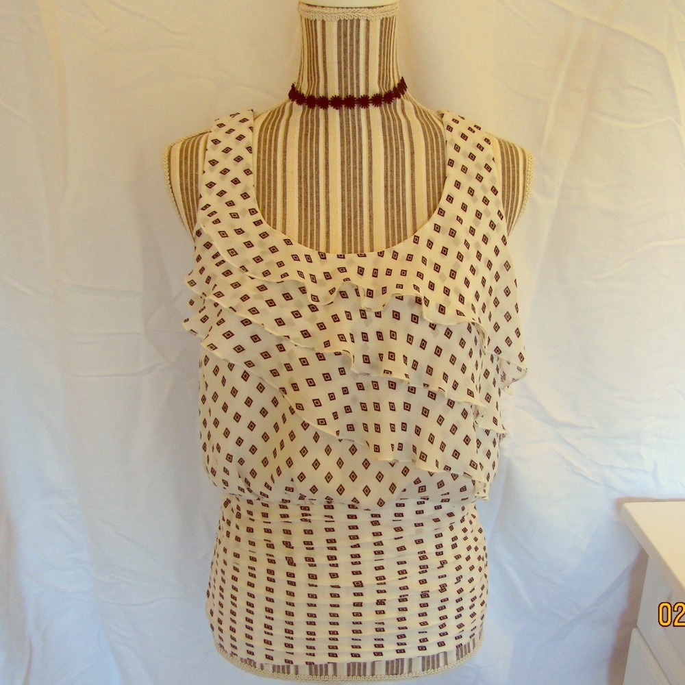 White House Black Market Blouse. EUC Sz Small